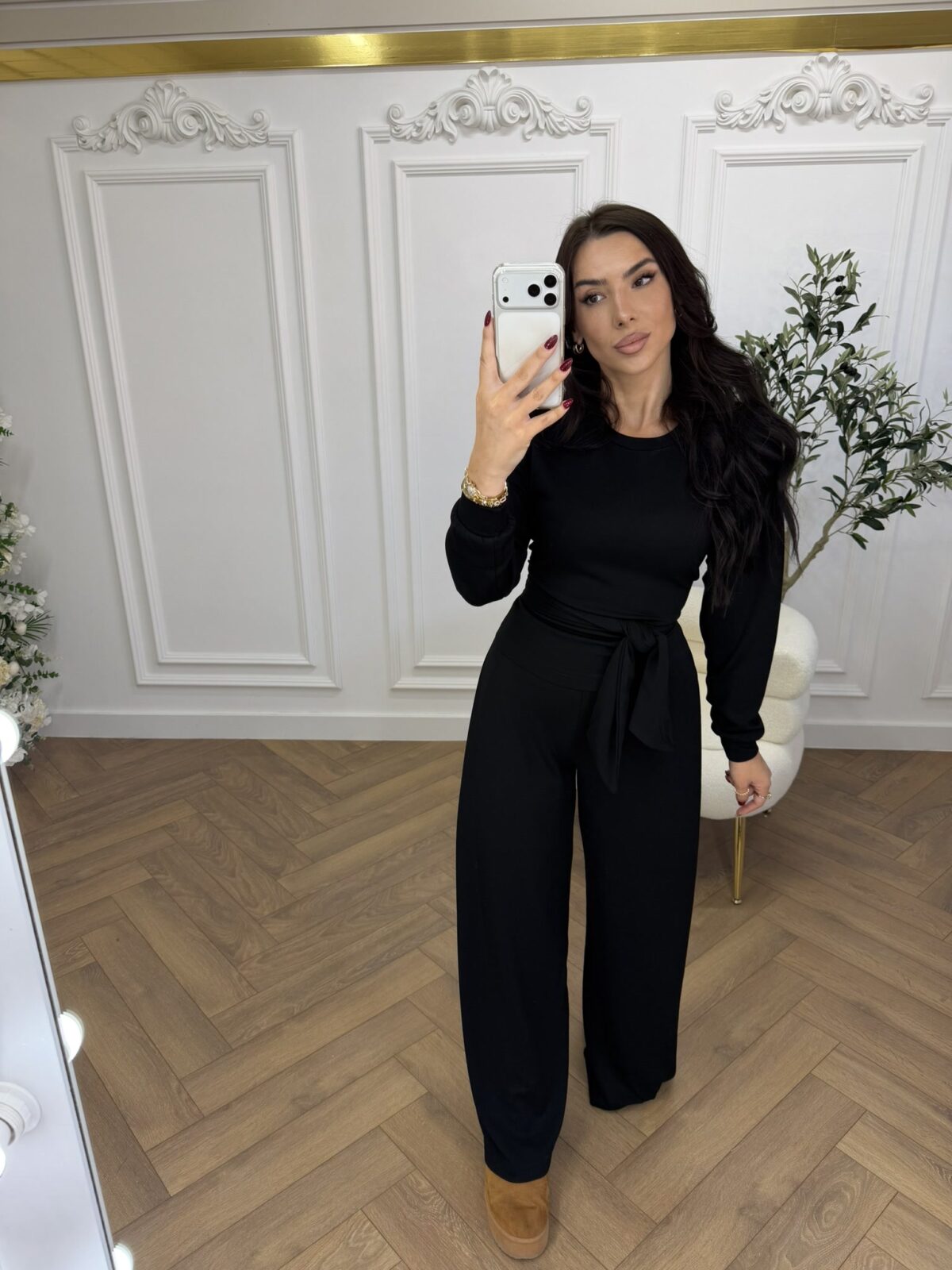 Udobni podesivi komplet/ Dostupan od 16.11.