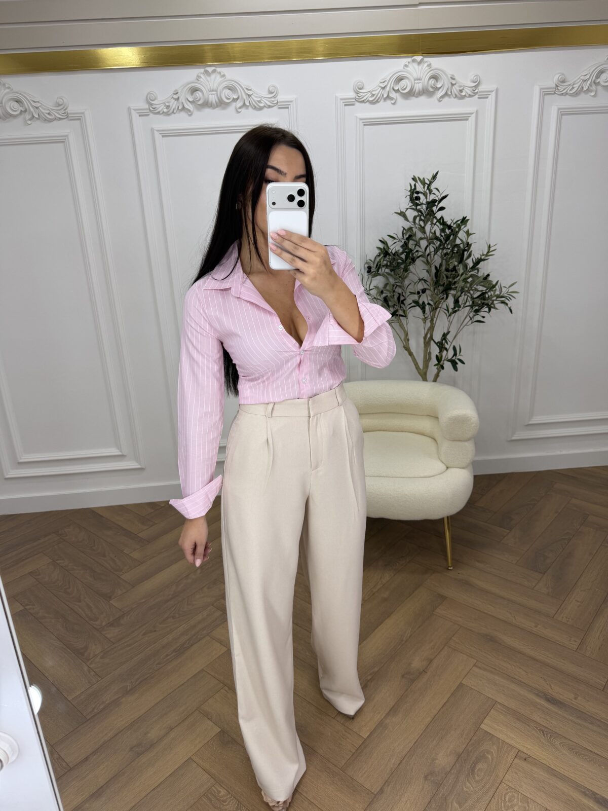 Pantalone produženih nogavica- dolazi na stanje 29.11.