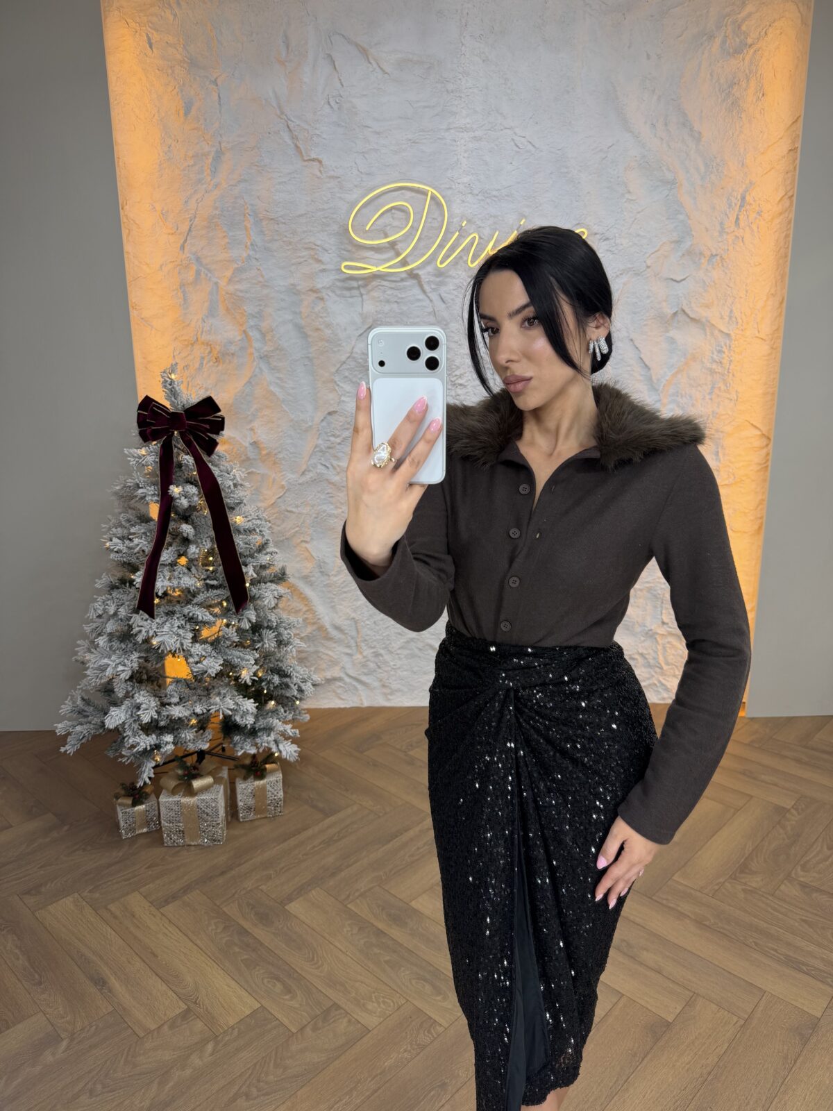 Džemper sa umjetnim krznom