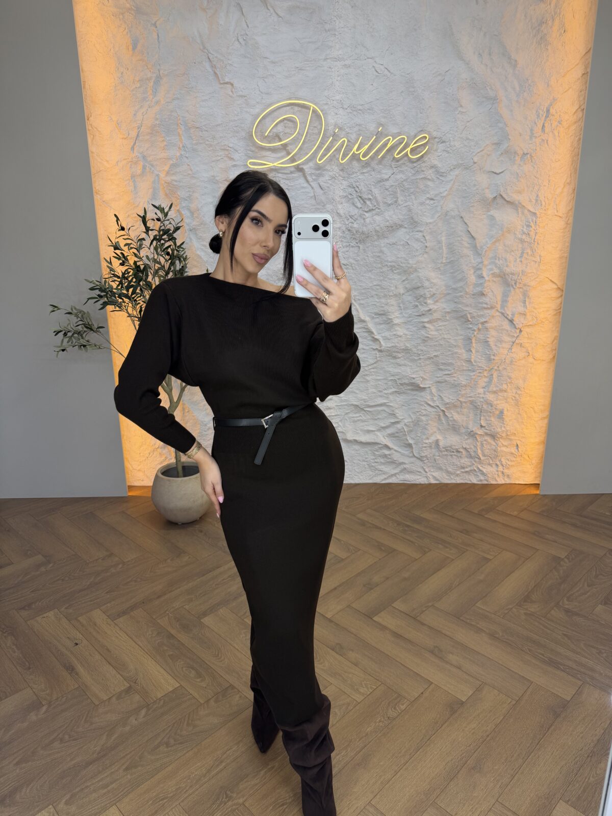 Pletena haljina sa pojasom- braon