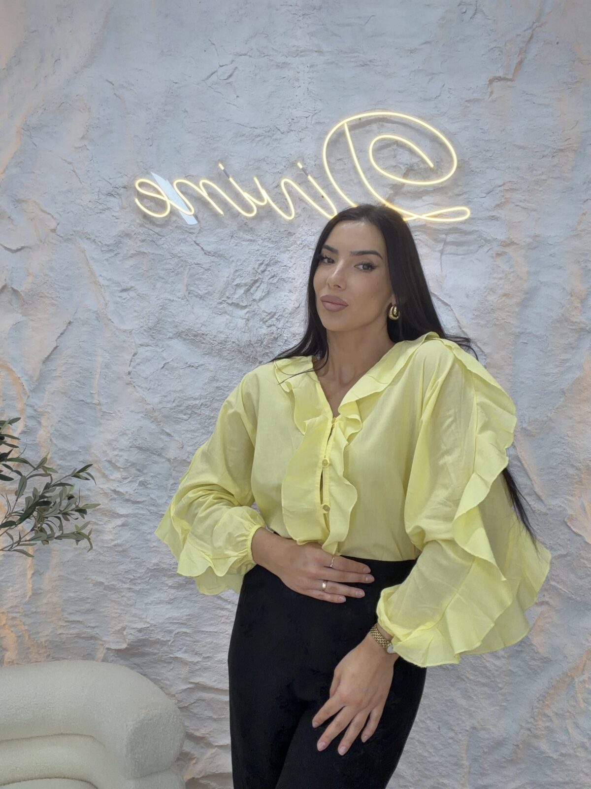 Košulja sa volanima