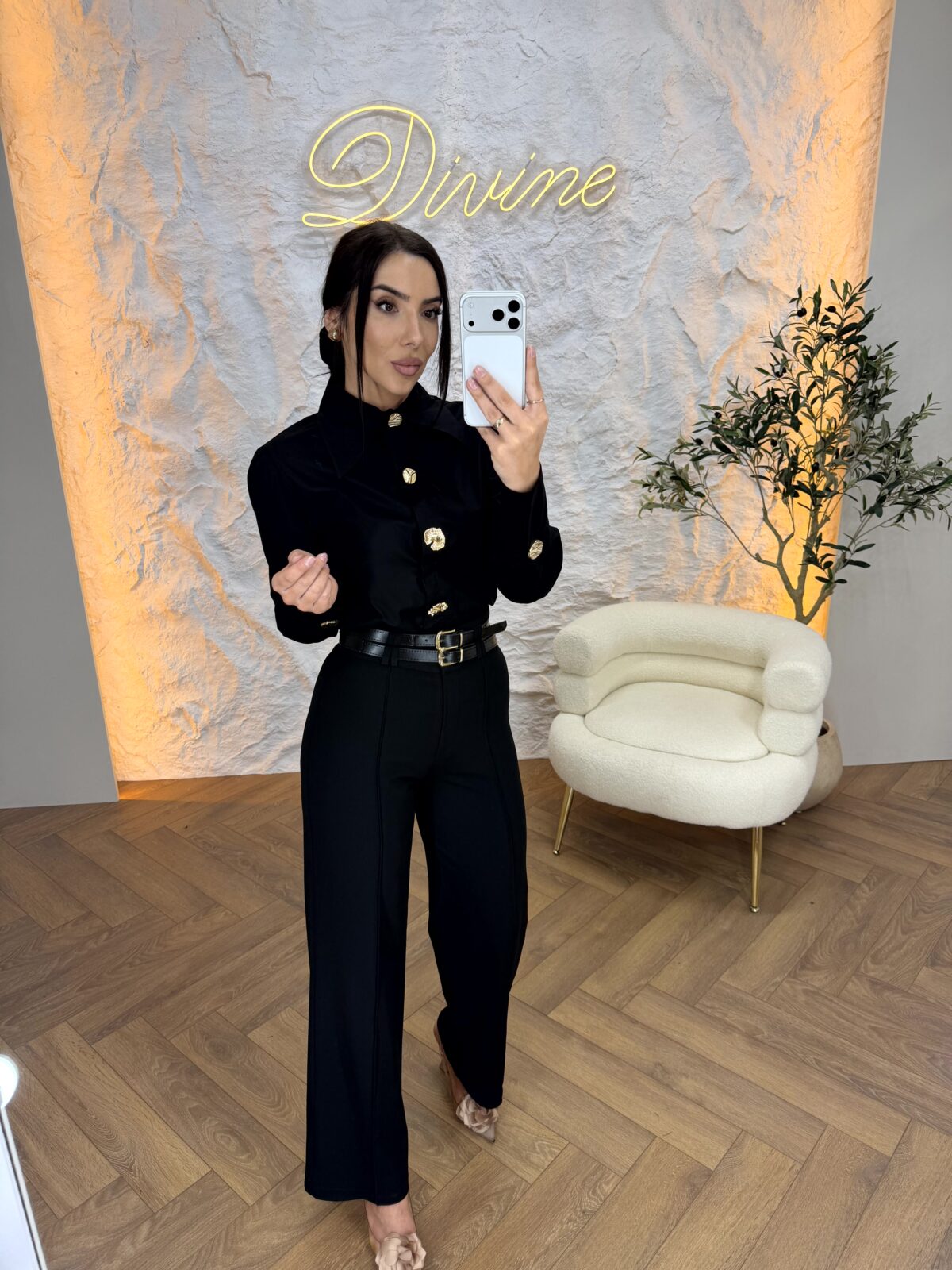 Pantalone sa pojasom
