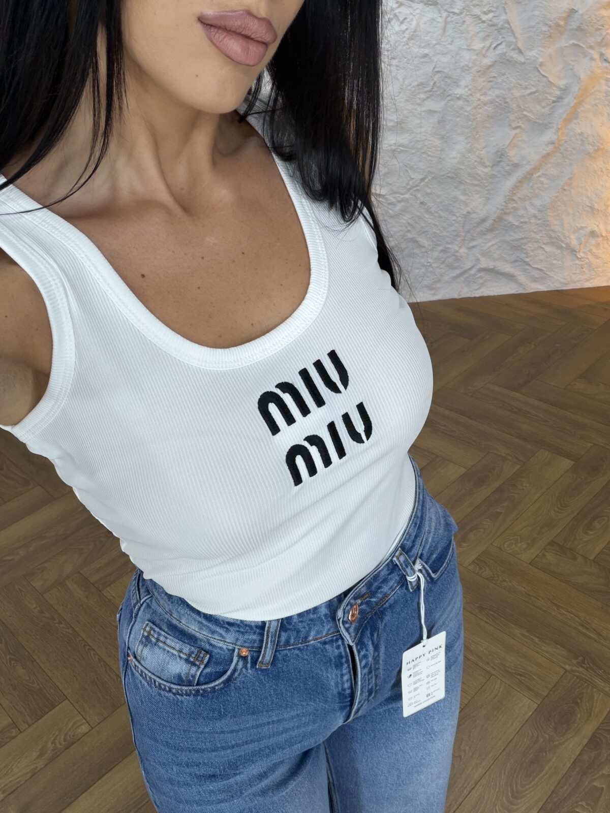 Majica sa izvezenim znakom- dolazi na stanje 18.07
